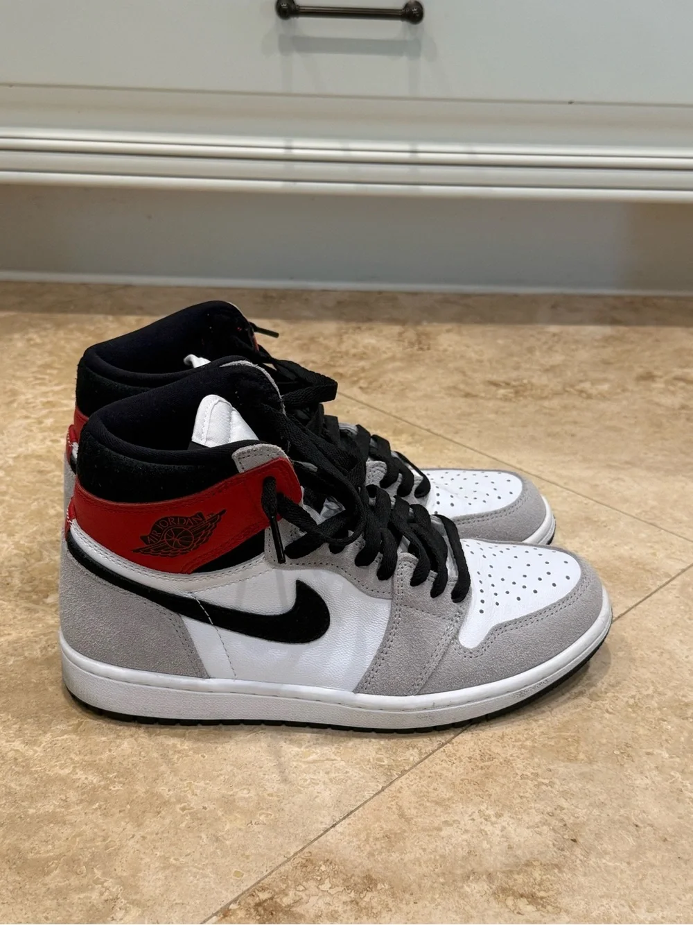 Nike Men's Retro 1 High Light Smoke Grey
